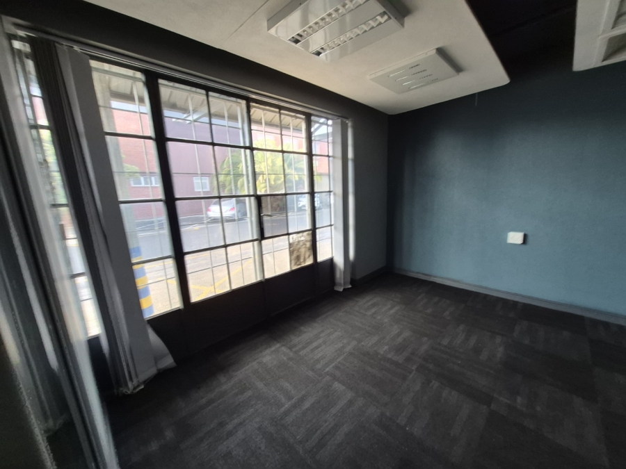To Let Commercial Property for Rent in Paarden Eiland Western Cape